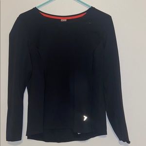 Old Navy Active long sleeve in medium